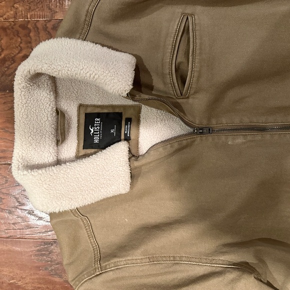 Hollister Trucker Jacket Sherpa Lined Collar - Picture 4 of 5